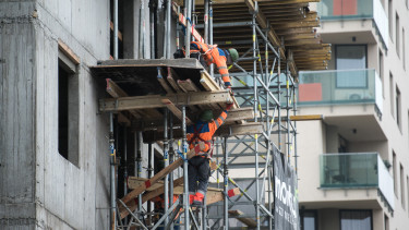 Brutális lélektani határt lépett át a fővárosi új lakások ára, még mindig erős a kereslet