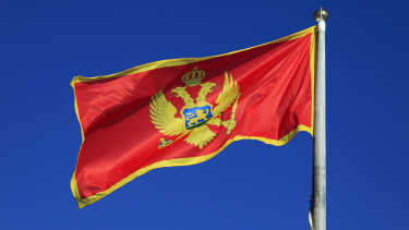 Elfogadták: megszüntetik a kormánytagok mentelmi jogát korrupciós ügyekben Montenegróban
