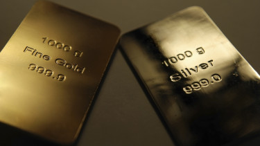 Zuhan az arany és az ezüst - Most kell alaposan bevásárolni?