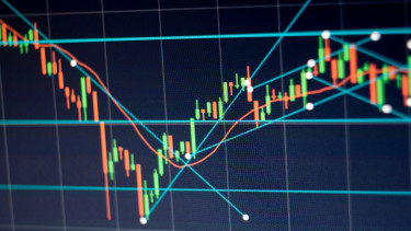 Történelmi döntés készül - Ez a kitörés előtt álló részvény lehet a nagy nyertese!