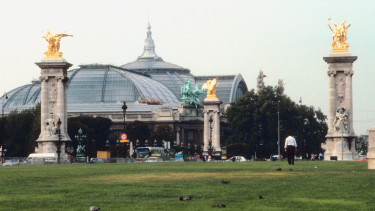 GettyImages-87565859-építészet-idegenforgalom-kiállítás-kultúra-múzeum-párizs-park-szobor-terek-turizmus