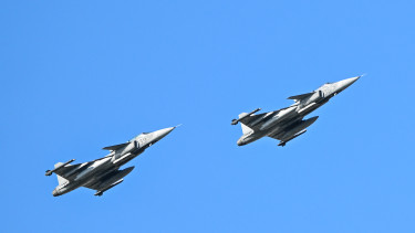 Zöld utat kaptak a Gripenek: tucatjával jelenhetnek meg Ukrajna egén