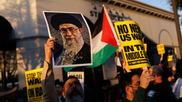 Meghalt Irán legfőbb vezére – Mi lesz most?