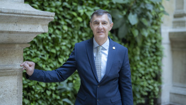 Szinte garantált elhelyezkedés és piaci igényekre hangolt új szakok — Miért érdemes a Corvinusra jelentkezni?