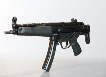 Heckler_&_Koch_MP5-2