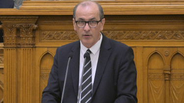 Üzent a miniszter: Folytatjuk az egészségügy átvilágítását