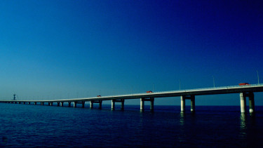 Háború az Öbölben: Irán egy egész országot vágna el a szárazföldi összekötetéseitől