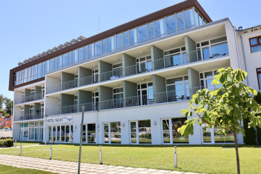 Hotel Yacht Siófok_01