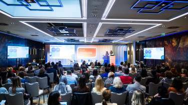 Így lesz a dolgozói szállásból versenyelőny − A mikrokultúrák kezelésének hogyanjáról is értekeztek a HR-csúcson