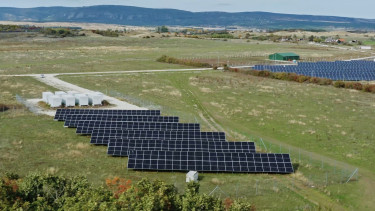 Rengeteg pénzt kaphat, aki tárolja a megtermelt áramot – itt a kormány új terve