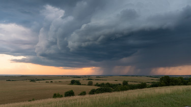 időjárás-meteorológia-hőmérséklet-eső-előrejelzés-zivatar-szél-csapadék-ciklon