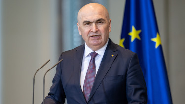 Pattanásig feszült a helyzet Romániában: egy utolsó, kétségbeesett lépést tesznek a kormány megmentésére