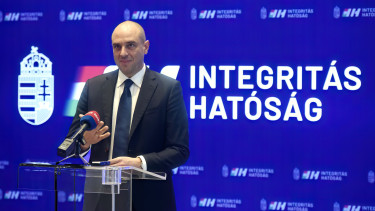 Különös időzítéssel találkozik az Európai Bizottság az uniós pénzeket felügyelő magyar hatóság elnökével