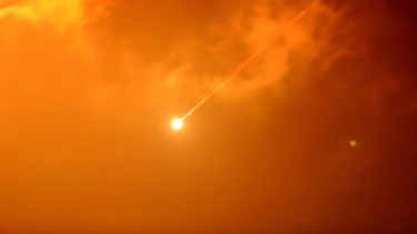 Ballisztikus rakétát lőttek ki a NATO-ra - Égett a forródrót, hosszas hallgatás után megtörte a csendet a támadó