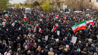 Trump és Netanjahu nagyon nem erre készült: úgy néz ki, a lehető legrosszabb forgatókönyv valósul meg Iránban
