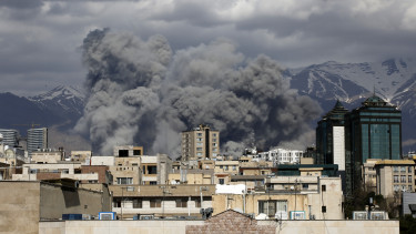 Még nem nyílt meg az út az iráni rezsim összeomlásához