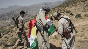 Új front nyílhat az iráni háborúban: fegyveres milíciák várják a jelzést, a CIA is együttműködhet velük