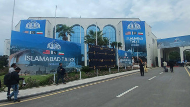 Megfeneklettek a béketárgyalások: egyezség nélkül hagyta el Vance Iszlámábádot