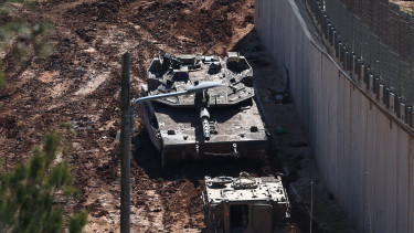 Irán könyörtelen bosszút esküdött, óriásbombákat dobott le Donald Trump – Híreink percről percre az iráni háborúról szerdán