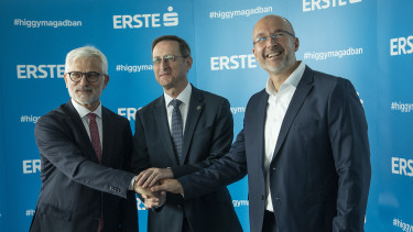 Aláírták az első szerződést az MNB Minősített Vállalati Hitel programjában