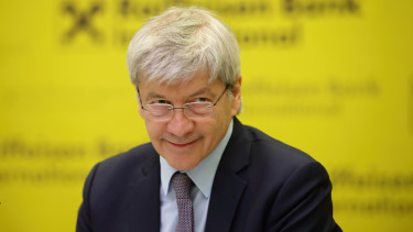 Megszavazták a Raiffeisen osztalékát, elbúcsúztatták a vezérigazgatót