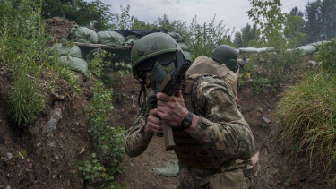 Megindultak Moszkva felé az ukrán drónok, nagy hatótávolságú fegyvereket kaphat Ukrajna – Háborús híreink pénteken 