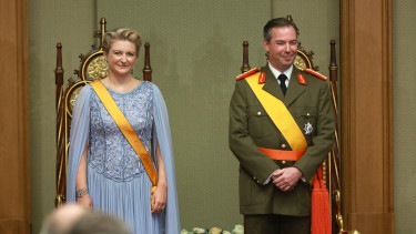 Új uralkodója van egy európai monarchiának