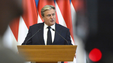 Kapitány István közölte: az előző kormány után egy 800 milliárd forintos számla maradt