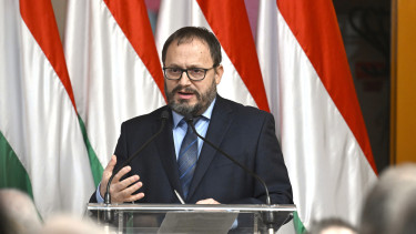 Megjött a konkrét ígéret: négy éven belül magyar euró