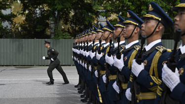 Különleges akciót kezdett a CIA Kínában – Rejtélyes videó jelent meg, nyíltan célozzák meg a hadsereget