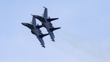 Peking ezt nem teszi ki az ablakba: észrevétlenül követték a J-16-os vadászgép minden mozdulatát, könnyű célpont lehetett volna