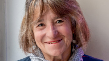 Megszólalt Király Júlia: nemcsak az Erstét, minket is többször megzsaroltak