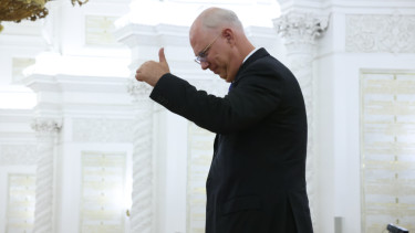 Megszólalt Putyin egyik legfontosabb embere: olyan „cunami” jön, ami hamarosan elsodorja Európát