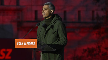 Lázár János büntetést kapott, magyarázkodik a volt miniszter