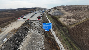 „Húzzanak el ebből az országból” – keményen üzent Lázár János