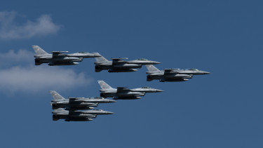 Súlyos támadást indítottak az oroszok, felszálltak a NATO hatalom gépei