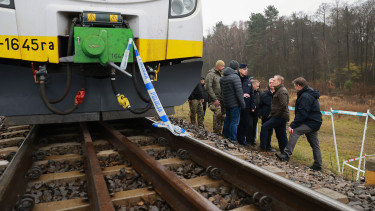 Megvan, kik követték el a lengyel vasút elleni szabotázst – Egyetlen irányba mutatnak a szálak