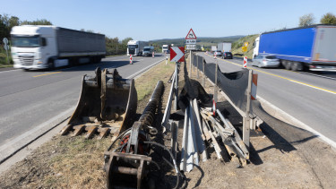 Hatalmas átalakítás kezdődik a legfontosabb magyar autópályán
