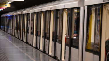 m2 metró