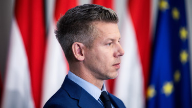 Magyar Péter olyasmire készül, amibe Orbán Viktornak korábban beletört a bicskája