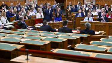 Török Gábor: hiába az alkotmányos válság fenyegetése, ma vége lett Orbán Viktor politikai mítoszának