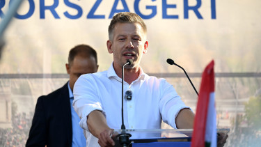 Kemény üzenetet küldött Mészáros Lőrincnek Magyar Péter miniszterelnök