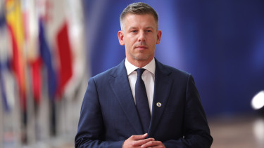 Új bejelentéseket tett a kormány, Magyar Péter Brüsszelbe utazott
