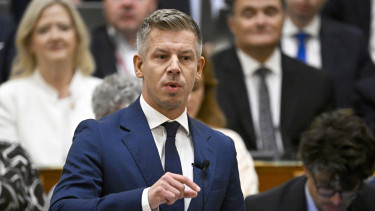 Magyar Péter közölte: odacsapnak a milliárdos oligarcháknak, átalakítják a trafikrendszert