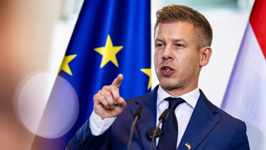 Politico: Magyar Péter kormánya vetett véget a vétóháborúnak, azonnal felszabadul 6,6 milliárd euró visszatérítés