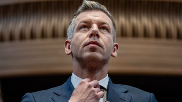 Publicus: évtizedek óta nem látott zuhanásban a Fidesz, óriási a Tisza előnye