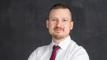 Váratlan javaslat a polgármestertől: új pótlékkal oldanák meg a rendőrök nehéz anyagi helyzetét a fővárosban