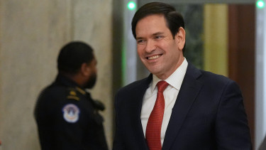 Drasztikus lépésre készül Trump: fojtófogással döntenék meg a rezsimet