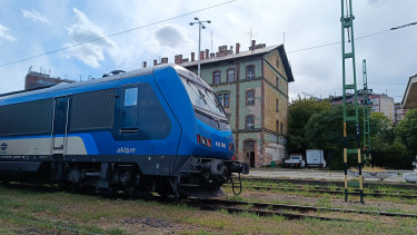 Gázolt a vonat Pincehelyen