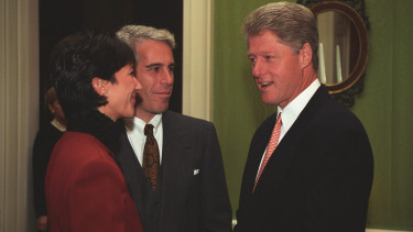 Fellebbent a fátyol: nyilvánosságra került az Epstein-ügy fontos vallomása, amerikai elnökök nevei is elhangzanak
